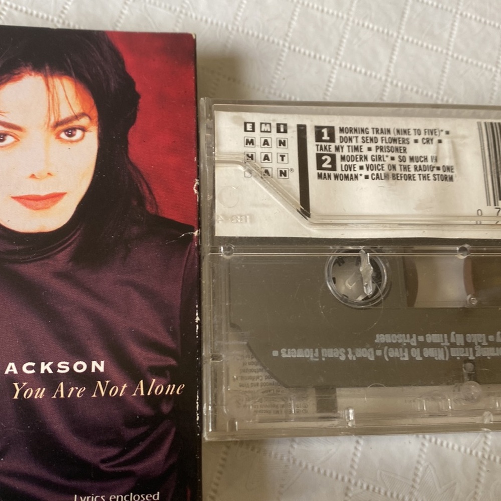 18 Vintage Music Cassettes - Picture 10 of 16